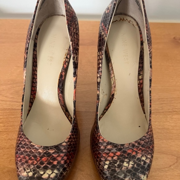 Nine West Rocha High-Heeled Pump, Women's Size 5, Snakeskin Pattern, Stiletto - Picture 5 of 7